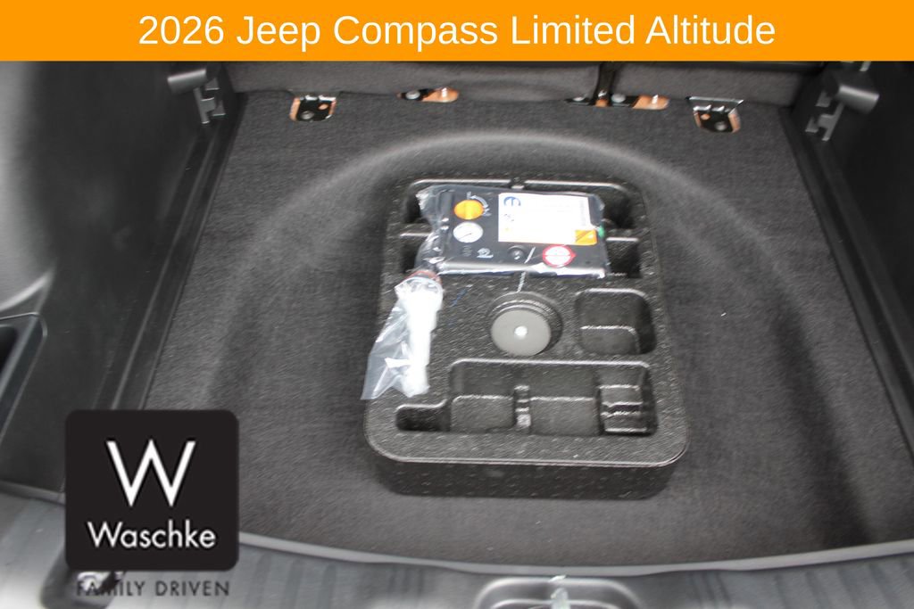 Used 2026 Jeep Compass Limited AWD/4WD image 17