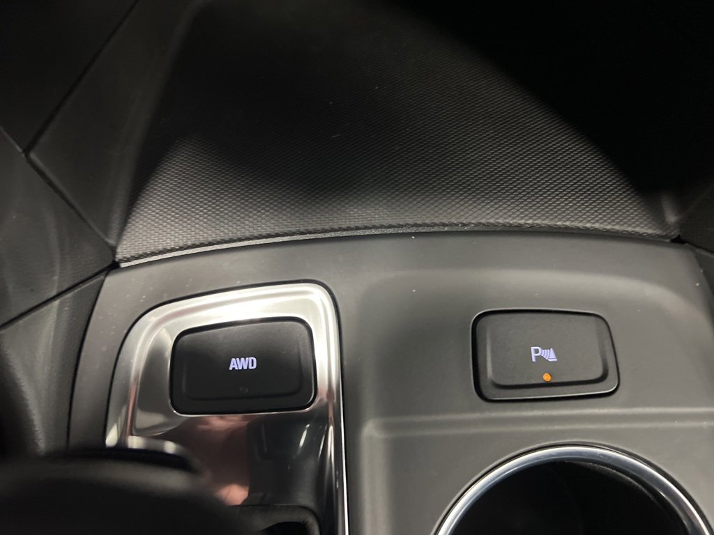 Used 2023 Chevrolet Equinox LT image 18