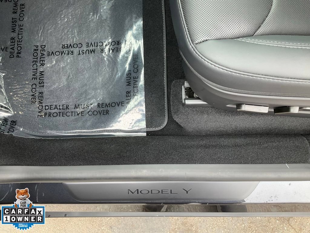Used 2026 Tesla Model Y AWD image 17