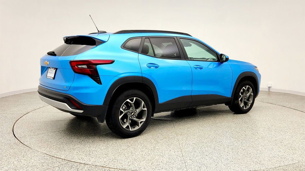 Used 2025 Chevrolet Trax LT w/ Driver Confidence Package image 5