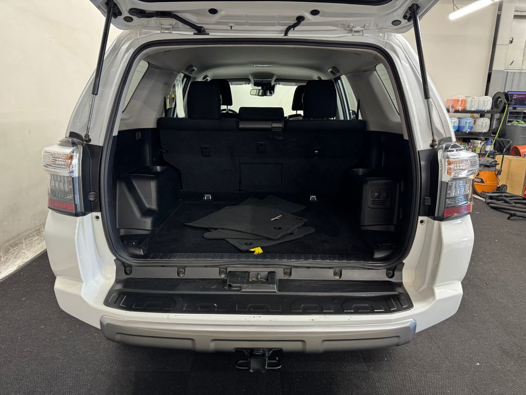 Used 2024 Toyota 4Runner TRD Off-Road image 6