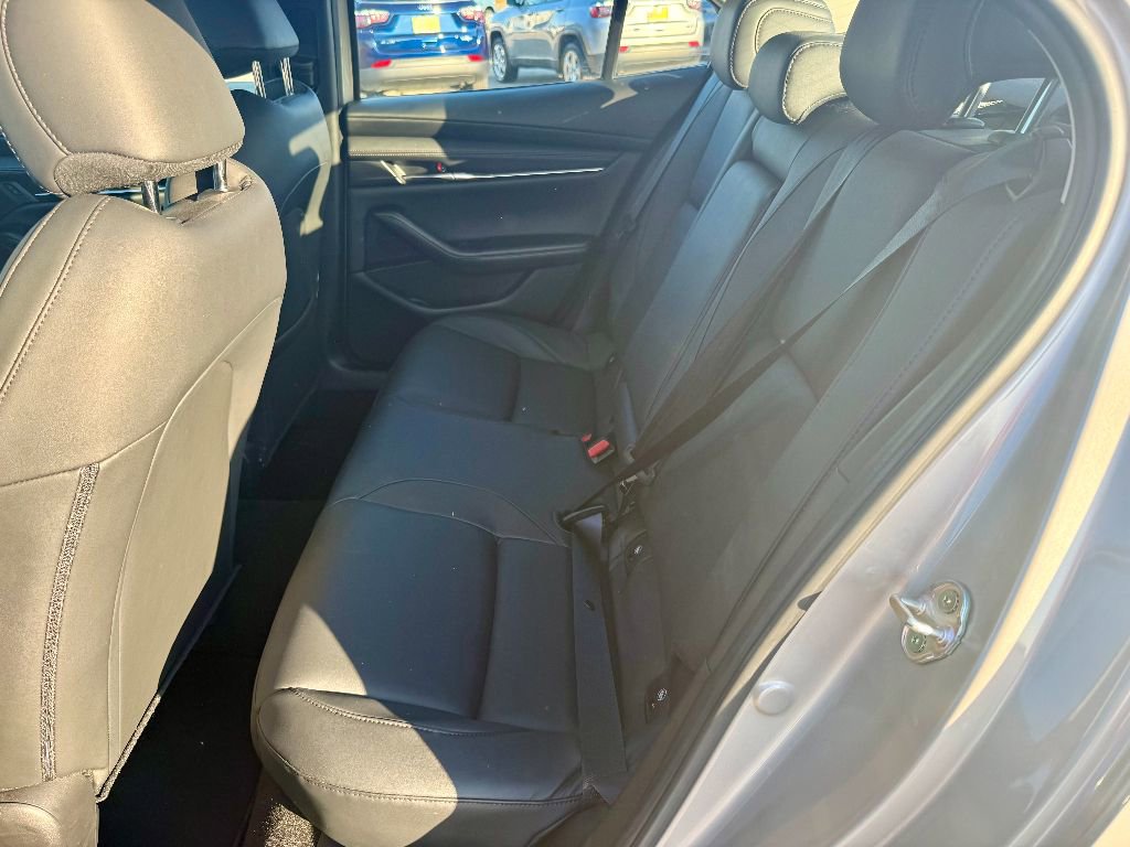 Used 2025 MAZDA MAZDA3 s image 19