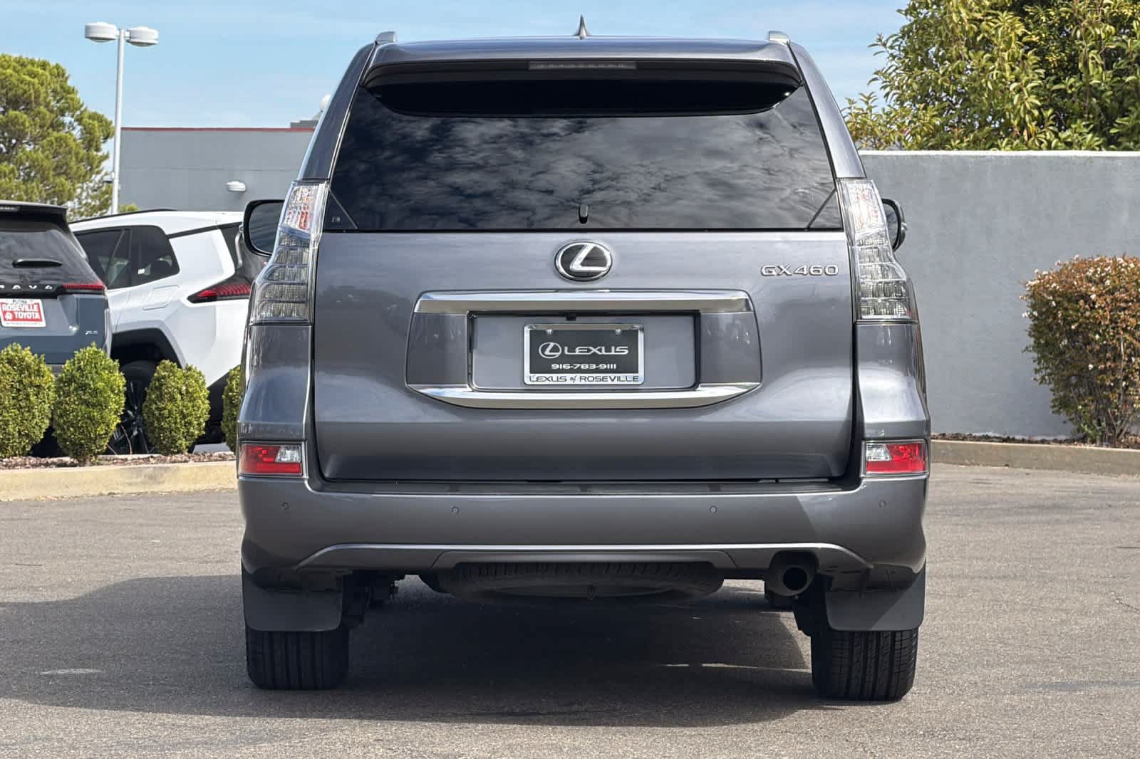 Certified 2022 Lexus GX 460 Premium w/ Premium Plus Package AWD/4WD image 8
