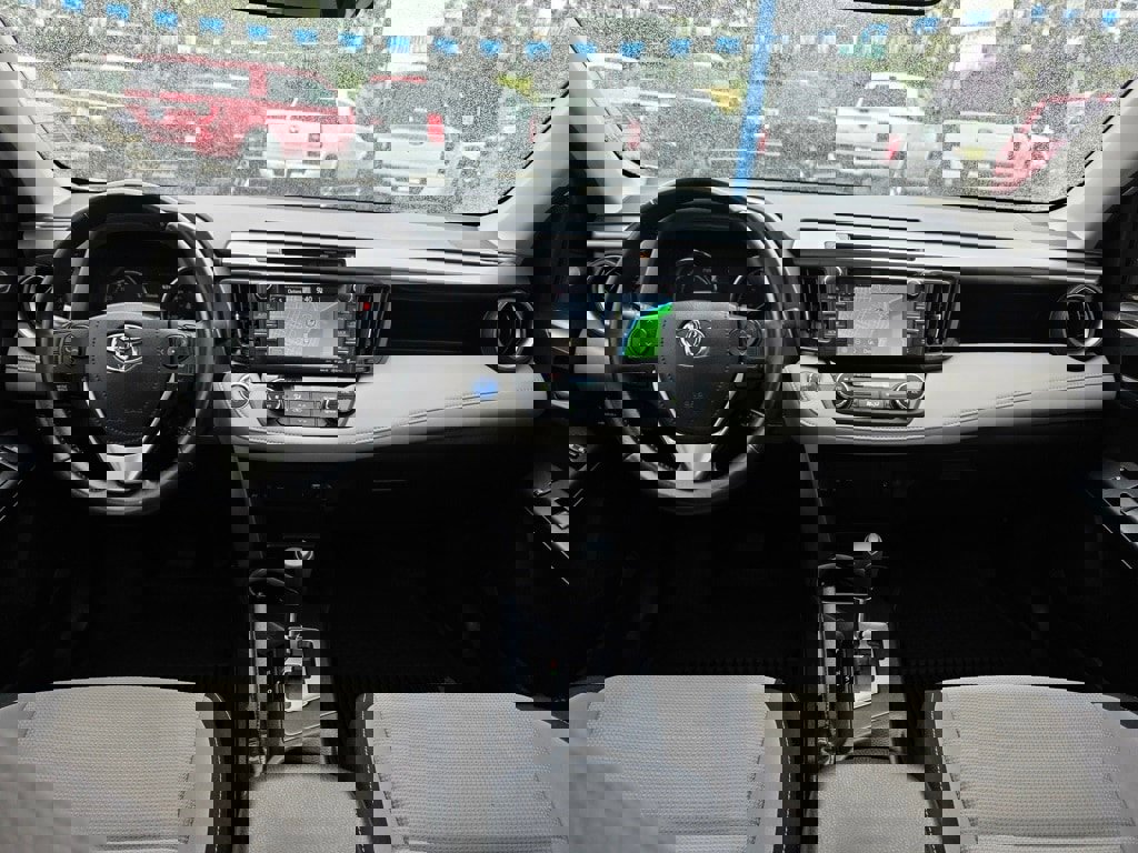 Used 2016 Toyota RAV4 XLE image 8