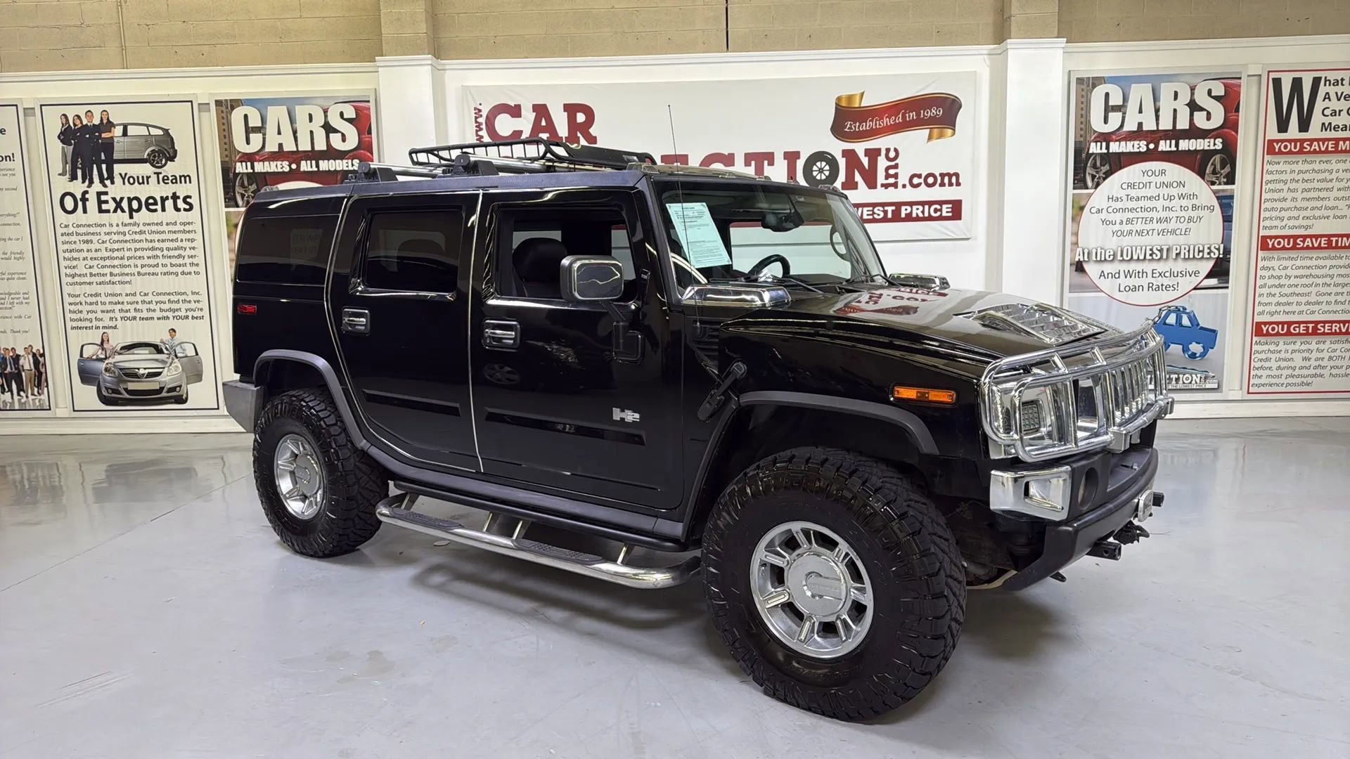 Used 2005 HUMMER H2 w/ Preferred Equipment Group image 1
