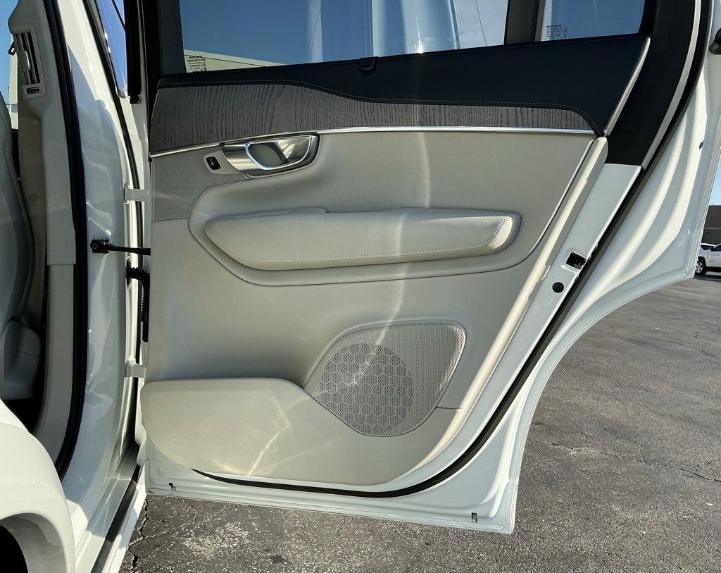 Used 2023 Volvo XC90 B6 Ultimate w/ Protection Package Premier image 26
