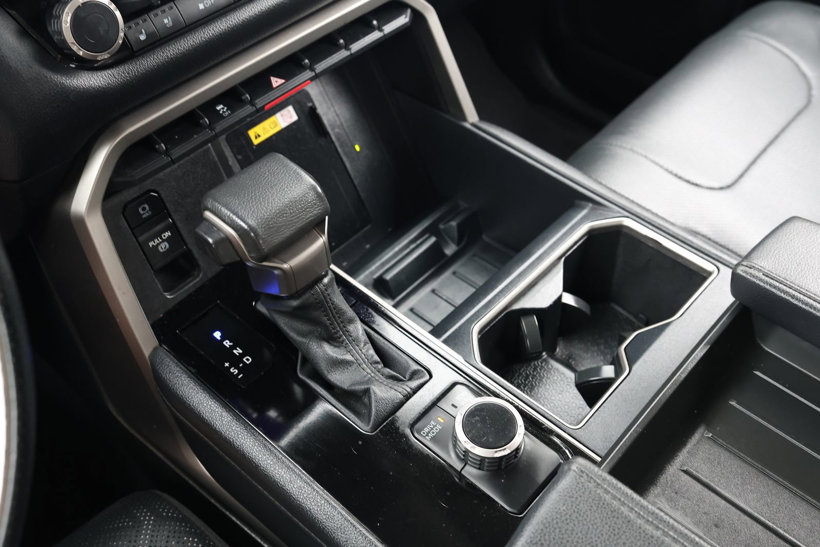 Used 2023 Toyota Tundra Limited w/ Power Package RWD image 23