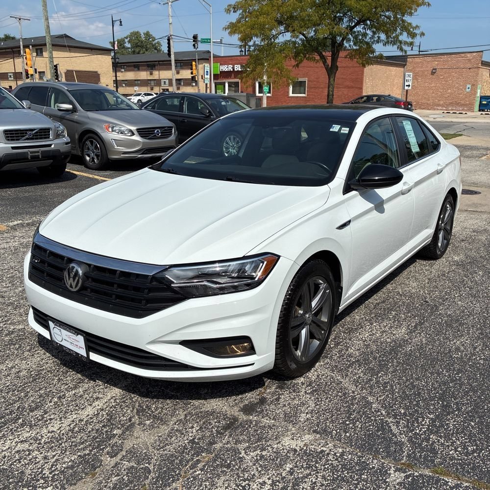 Used 2020 Volkswagen Jetta R-Line FWD image 2