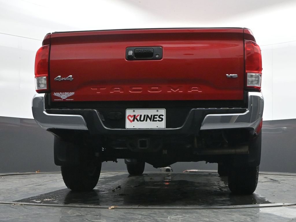 Used 2016 Toyota Tacoma SR5 w/ SR5 Appearance Package (SN) AWD/4WD image 28