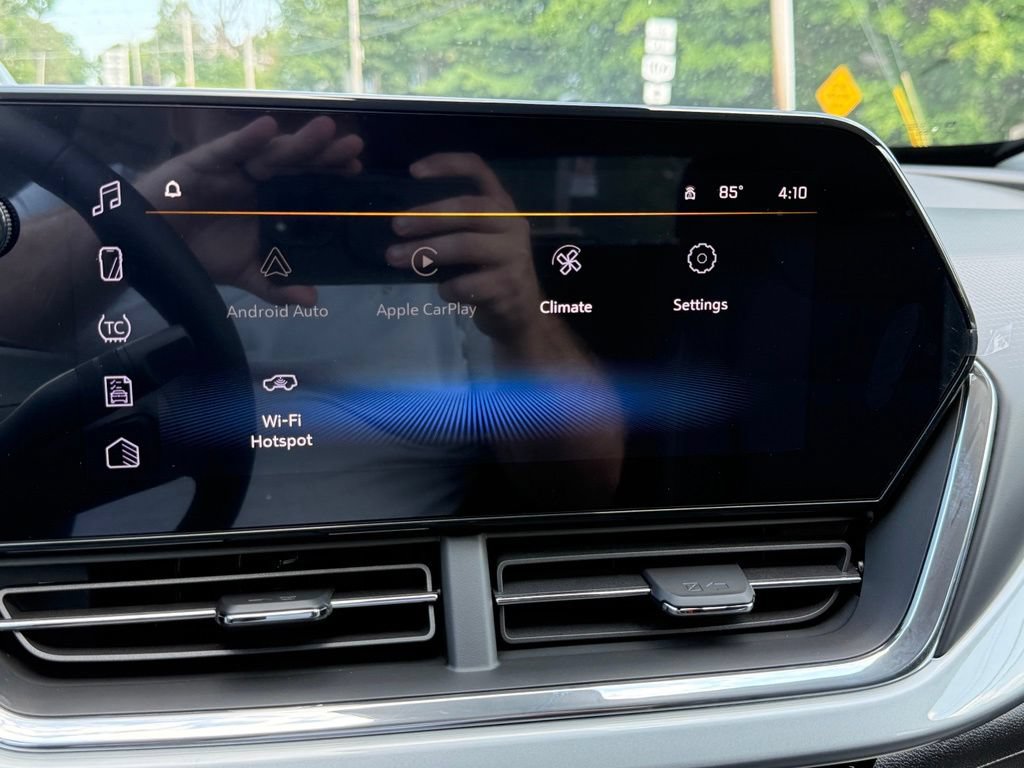 New 2026 Chevrolet Trax LT w/ LT Convenience Package FWD image 47