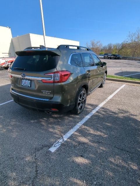 Used 2025 Subaru Ascent Limited AWD/4WD image 13