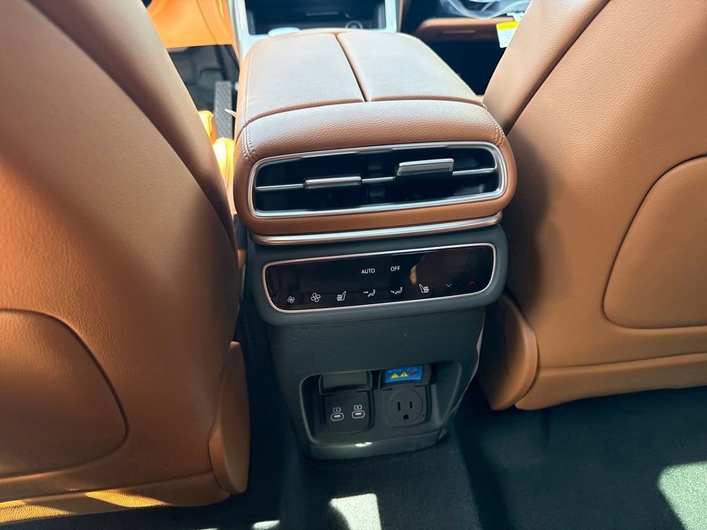 New 2026 Genesis GV80 3.5T Advanced AWD/4WD image 14