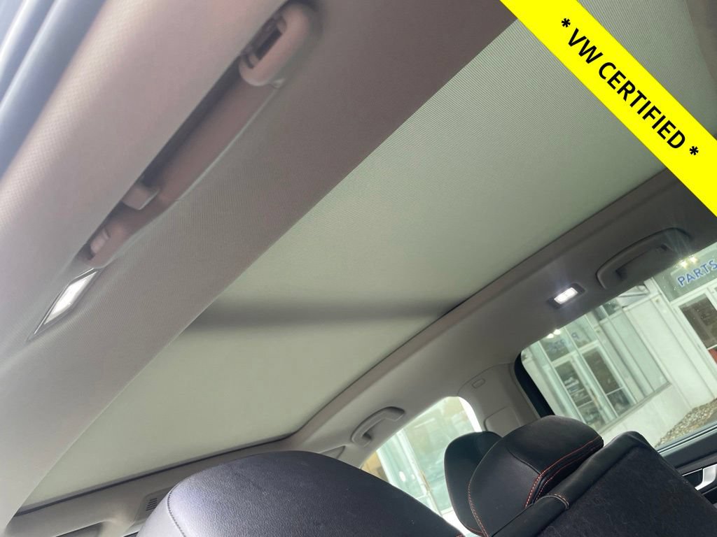 Certified 2025 Volkswagen Atlas Peak Edition SE AWD/4WD image 21