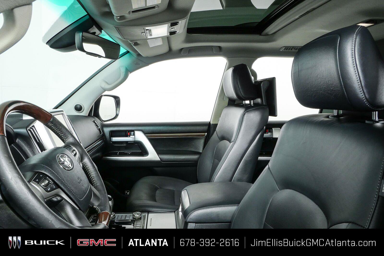 Used 2017 Toyota Land Cruiser AWD/4WD image 5