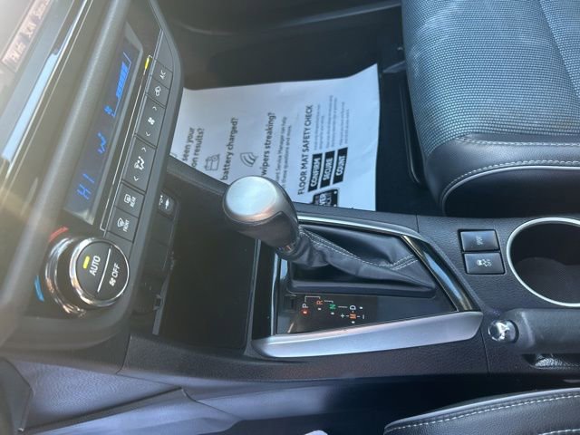 Used 2014 Toyota Corolla S image 20