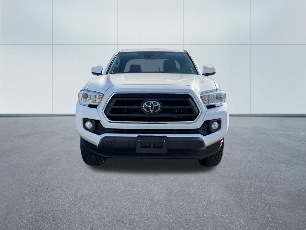 Certified 2022 Toyota Tacoma SR5 w/ SR5 Appearance Package (SM) image 3