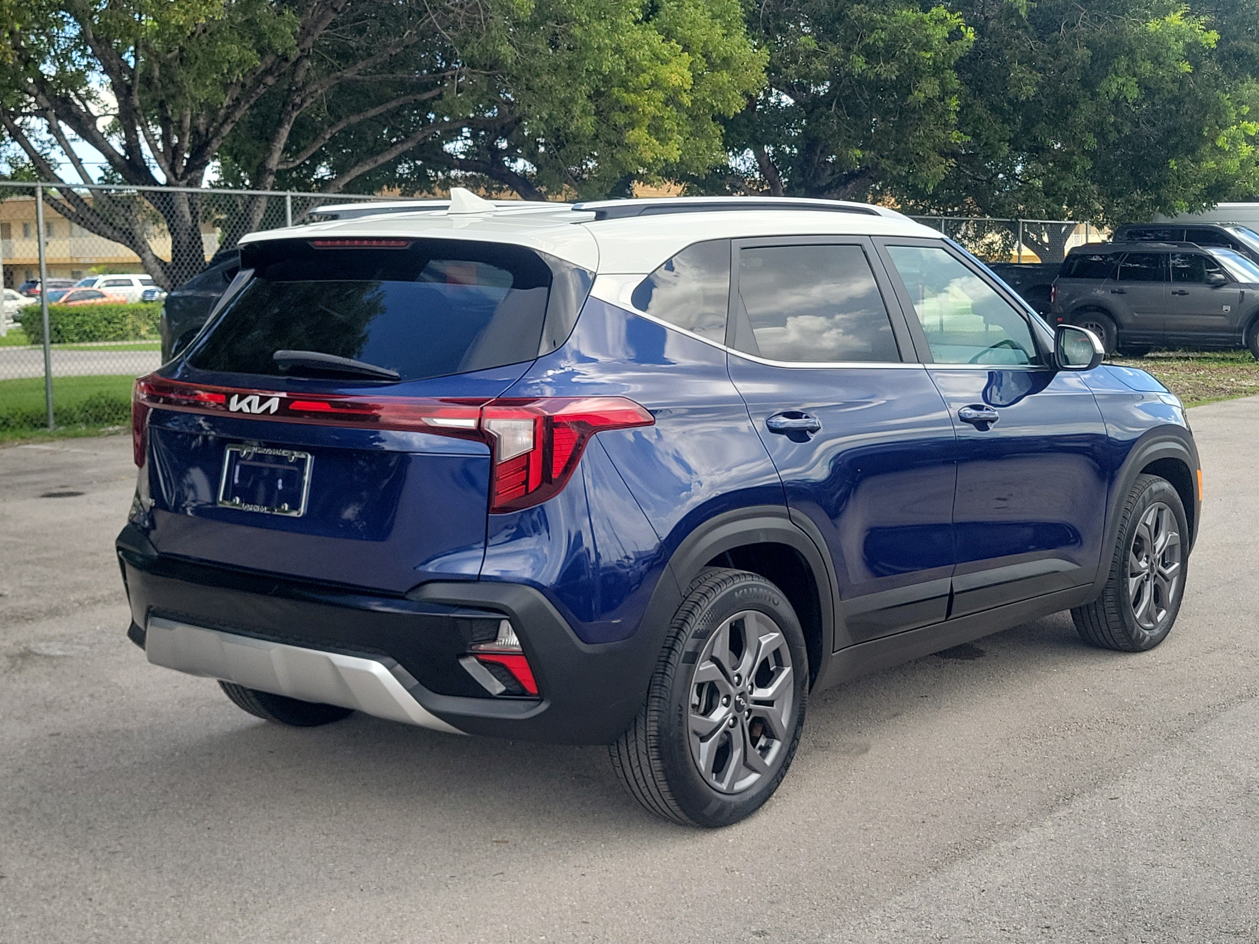 Used 2024 Kia Seltos S FWD image 5