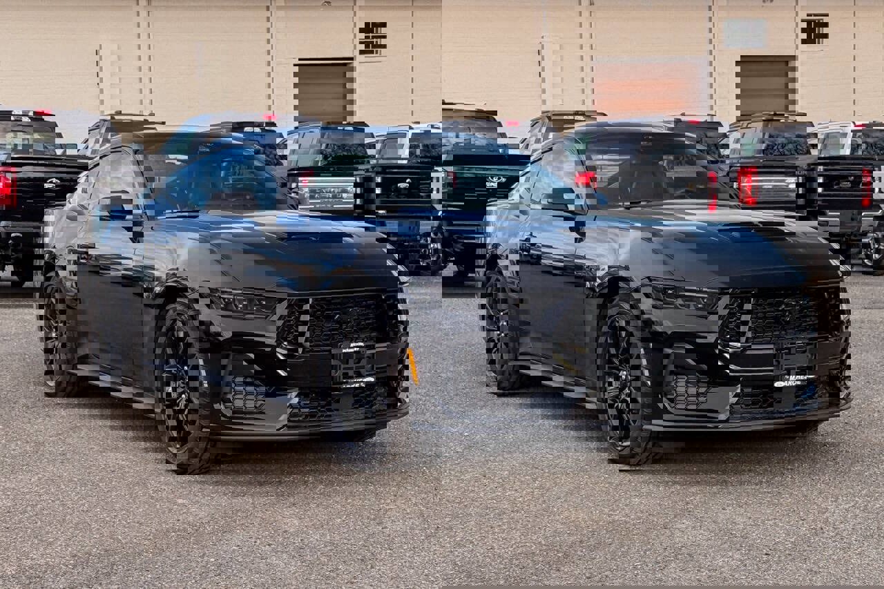 Used 2024 Ford Mustang GT Premium image 1