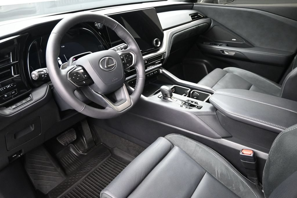 Used 2024 Lexus TX 550h AWD Plug-In Hybrid w/ Technology Package image 9