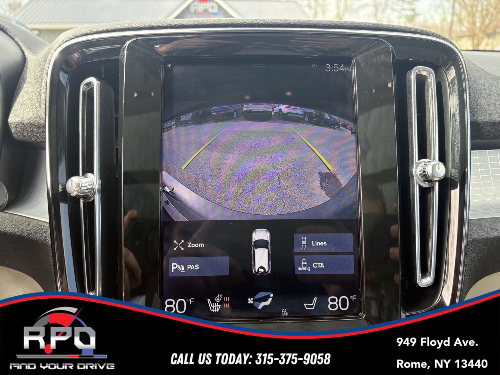 Used 2020 Volvo XC40 T5 Momentum AWD/4WD image 17