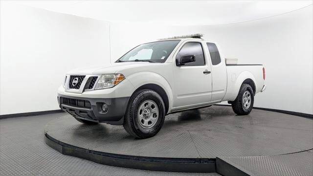 Used 2020 Nissan Frontier S RWD image 2