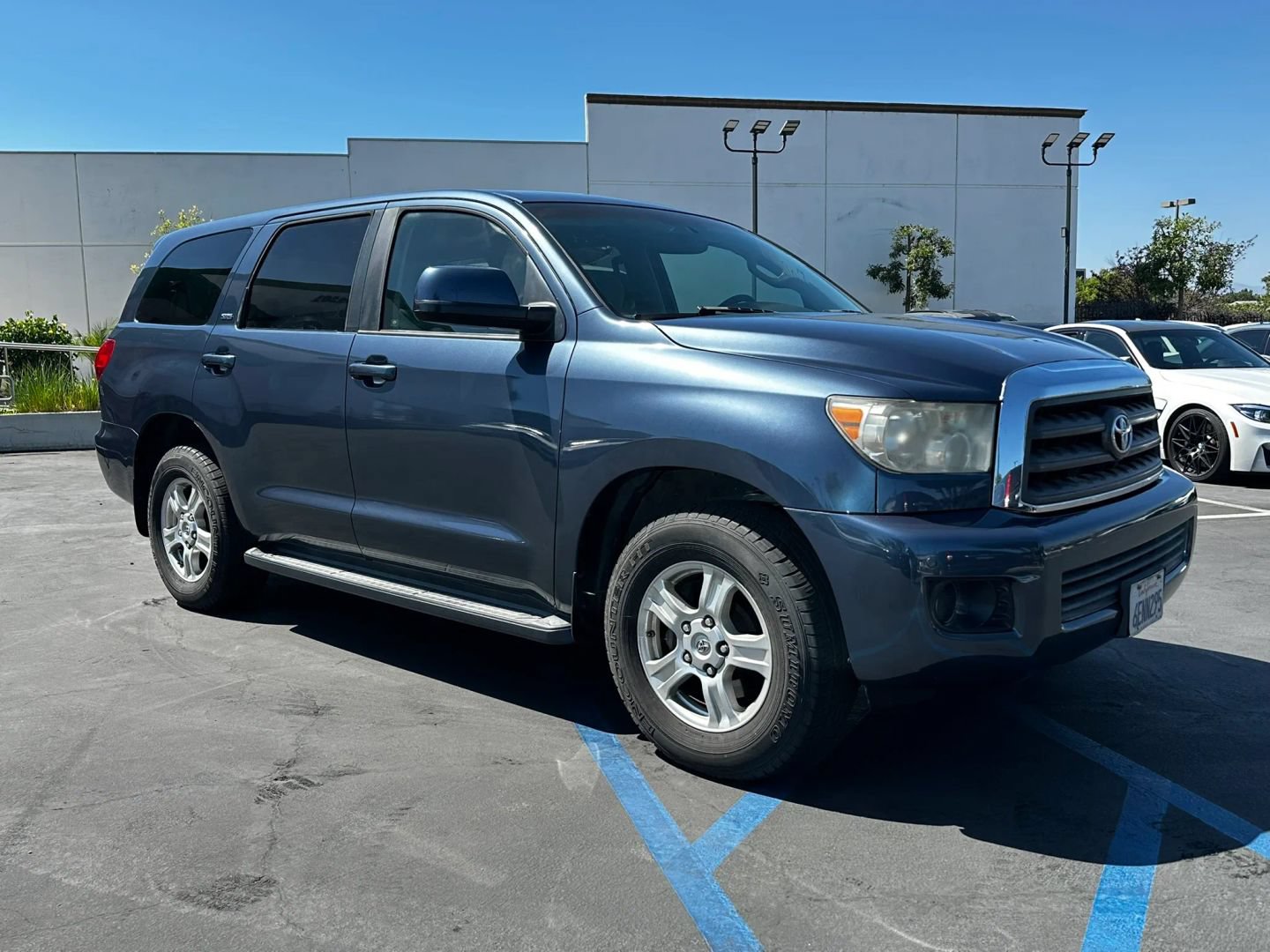 Used 2008 Toyota Sequoia SR5 RWD image 3