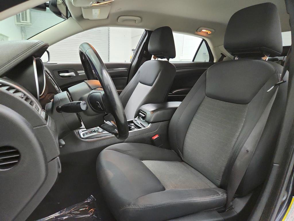 Used 2019 Chrysler 300 Touring w/ Sport Appearance Package RWD image 14