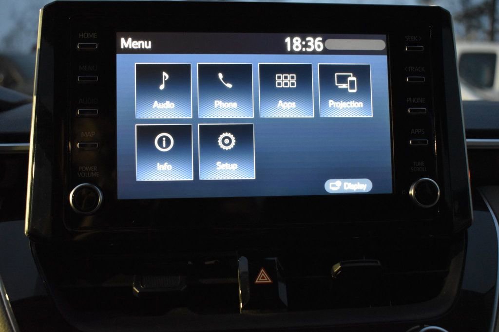 Used 2020 Toyota Corolla LE image 26