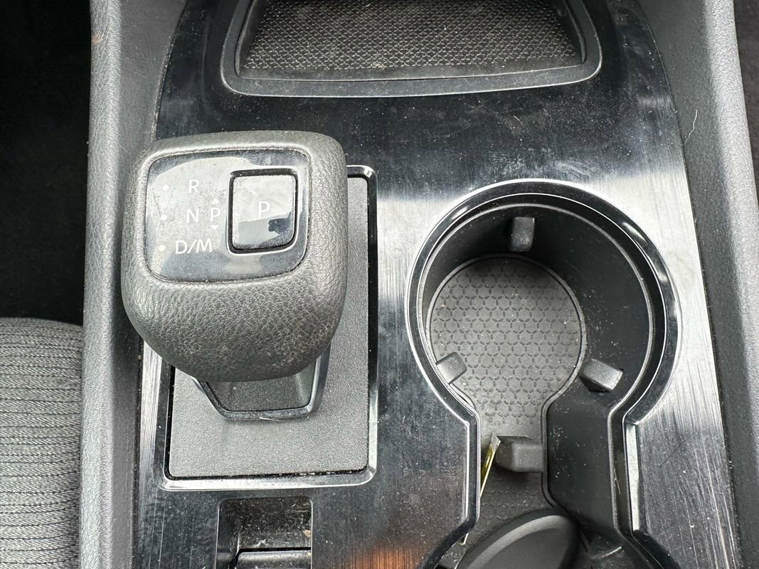 Used 2022 Nissan Rogue SV image 20