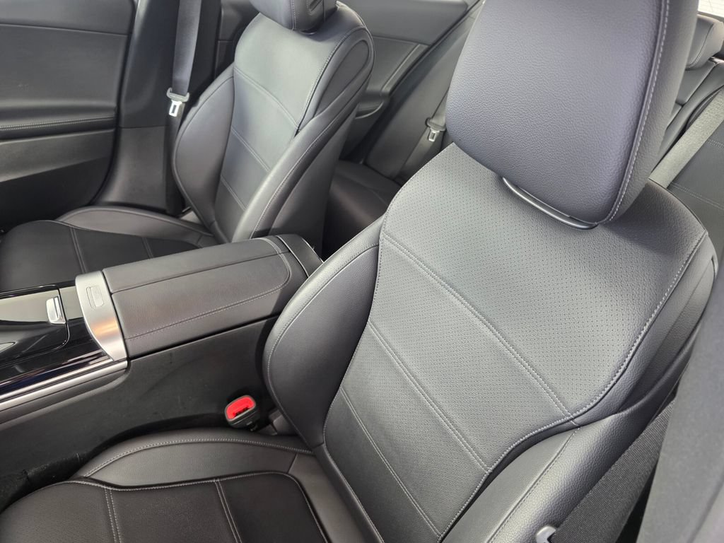 Certified 2023 Mercedes-Benz C 300 Sedan image 11