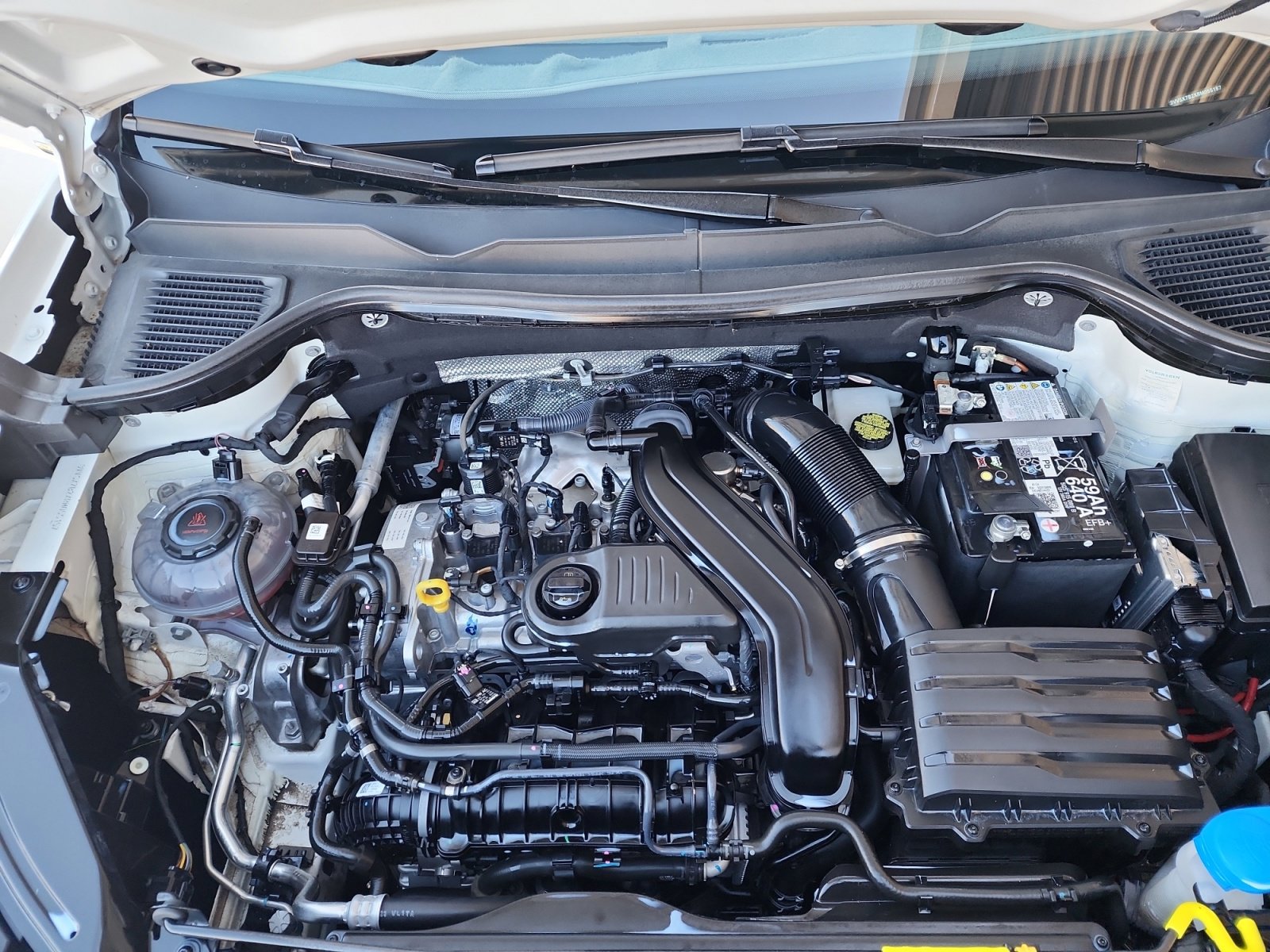 Certified 2024 Volkswagen Taos SE image 22