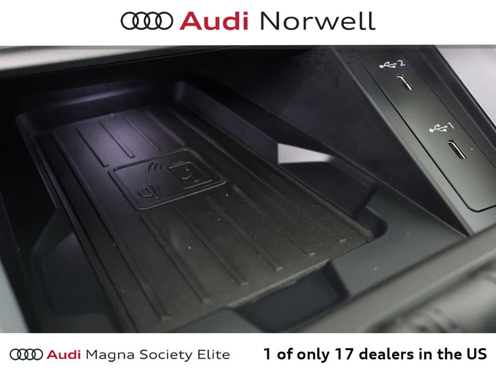 Used 2024 Audi Q3 2.0T Premium w/ Convenience Package image 5