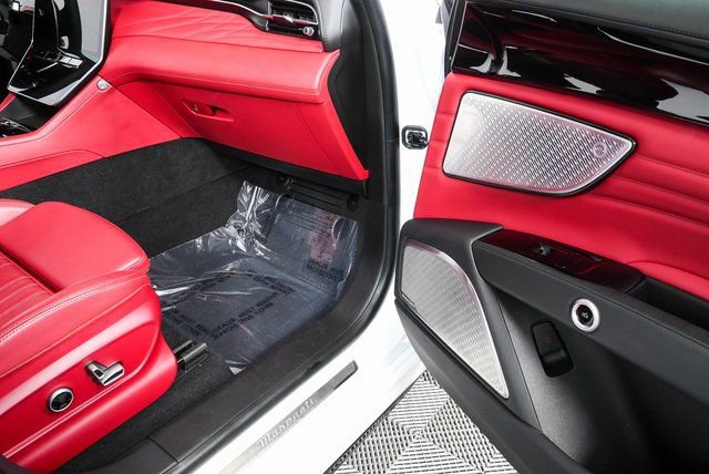 Used 2023 Maserati Grecale Modena image 27