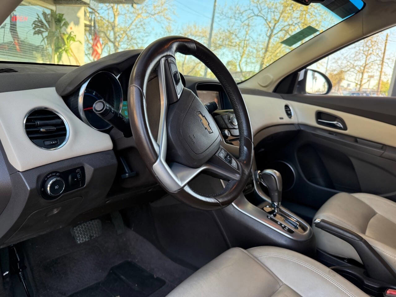 Used 2013 Chevrolet Cruze LTZ w/ Enhanced Safety Package FWD image 19