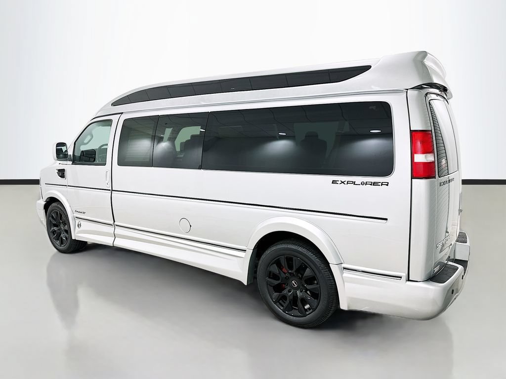 New 2026 GMC Savana 2500 Extended w/ Driver Convenience Package RWD image 5