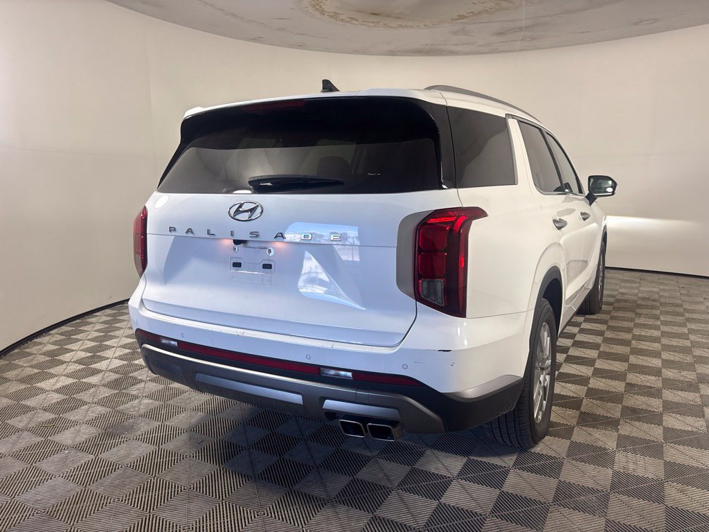 Used 2025 Hyundai Palisade SEL FWD image 3