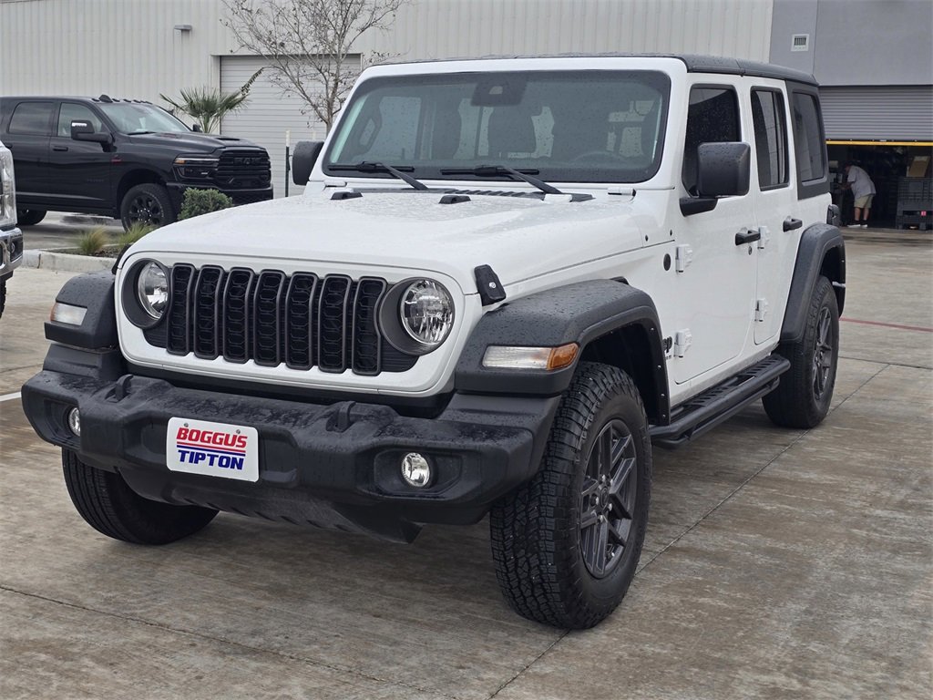 Used 2024 Jeep Wrangler Sport S image 9
