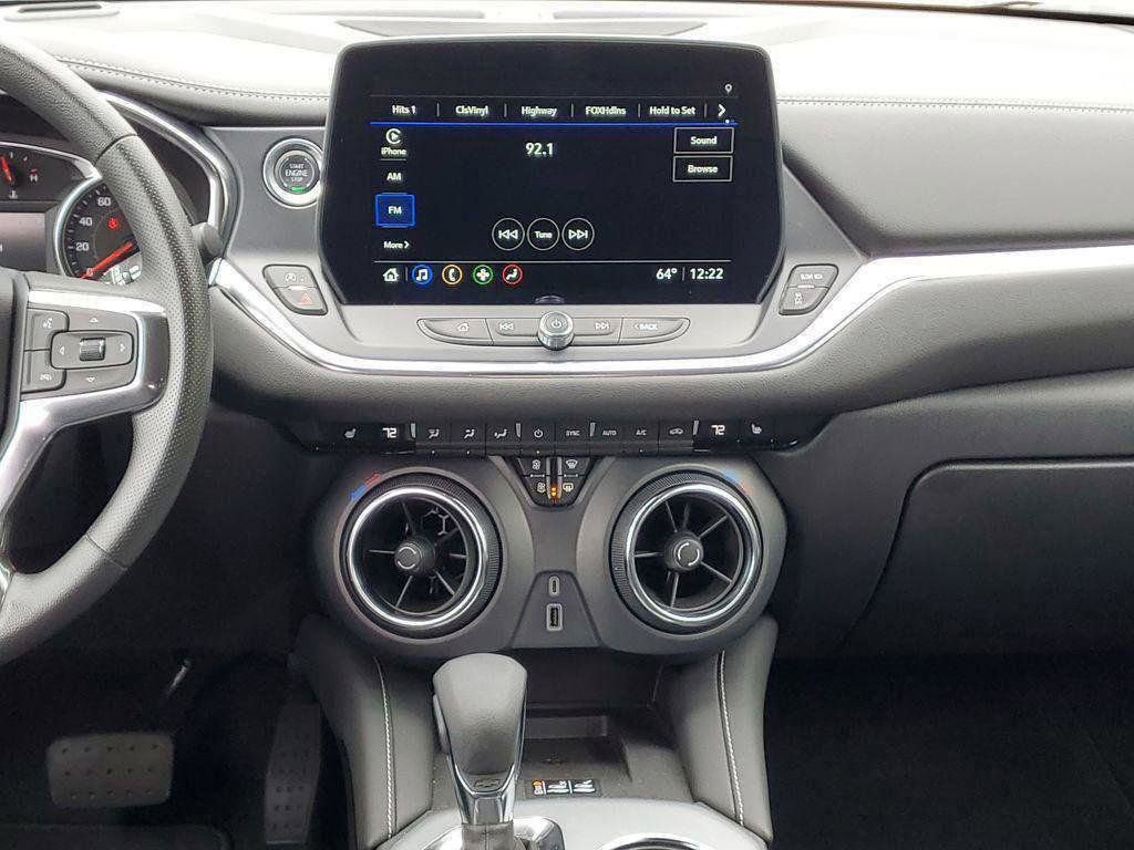 Certified 2024 Chevrolet Blazer LT w/ Convenience Package FWD image 25