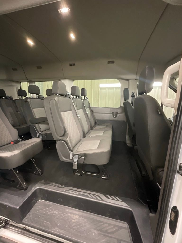 Used 2025 Ford Transit 350 XLT RWD image 14