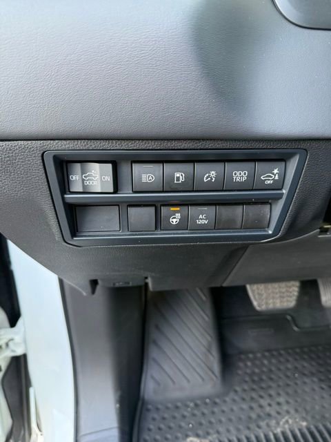 Used 2025 Toyota Tundra Platinum image 15