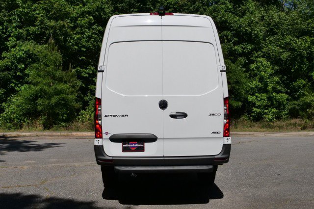 Used 2025 Mercedes-Benz Sprinter 2500 image 20