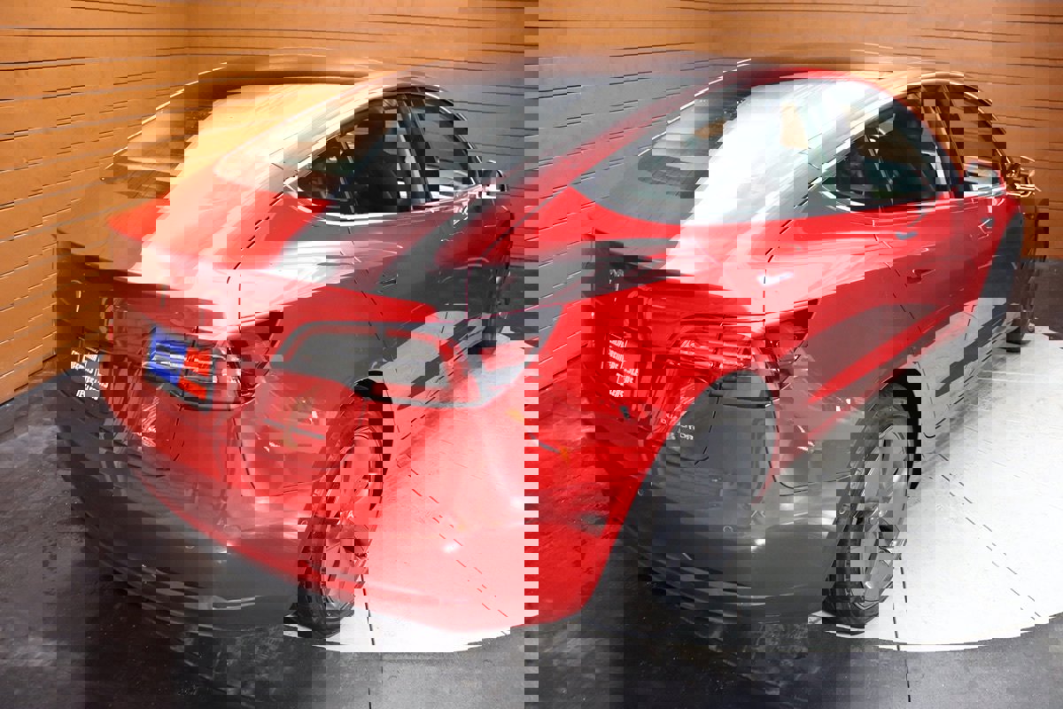 Used 2020 Tesla Model 3 Long Range image 29