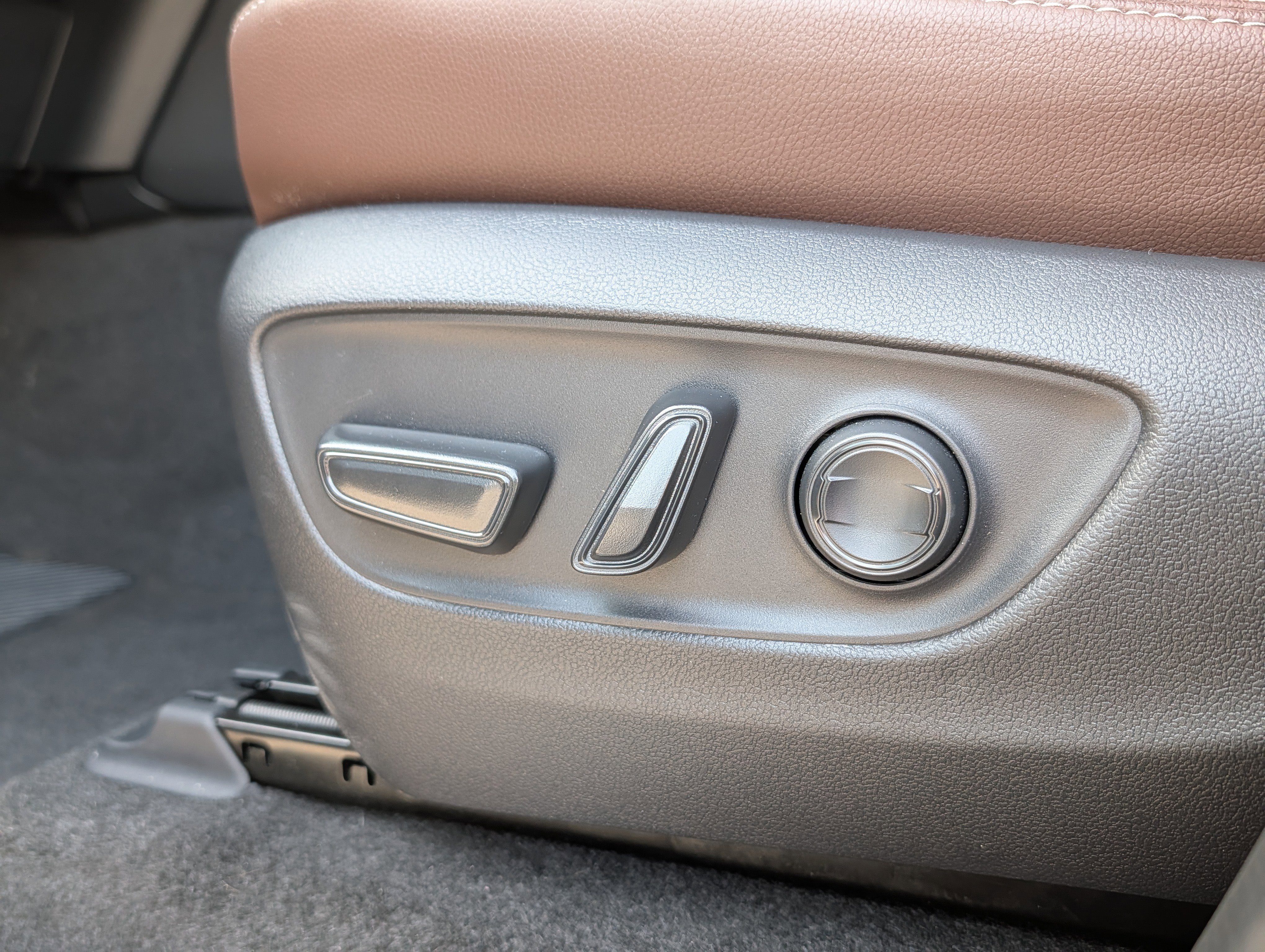 Certified 2026 Toyota Land Cruiser w/ Premium Package image 20