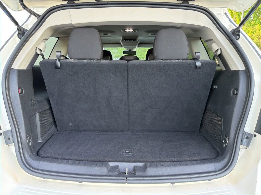 Used 2019 Dodge Journey SE FWD image 17