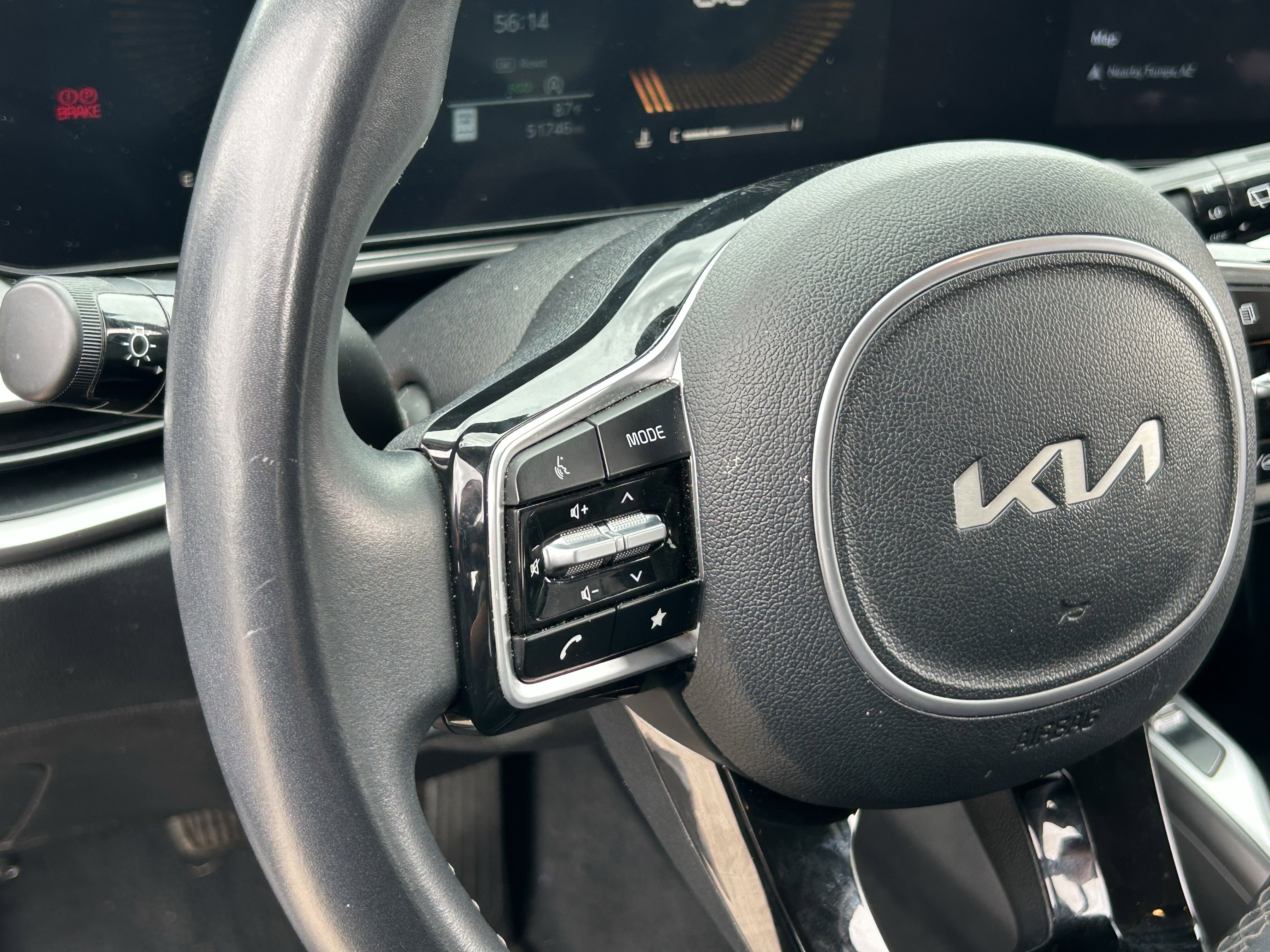 Certified 2024 Kia Sorento S image 23