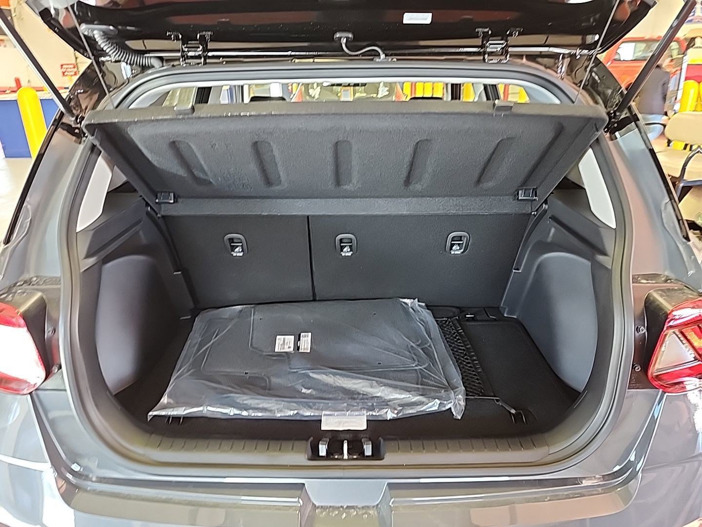 Used 2026 Hyundai Venue SEL image 13