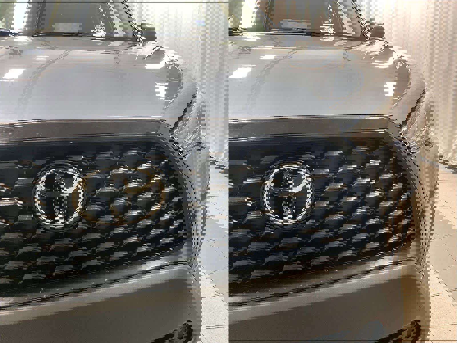 Used 2024 Toyota Corolla Cross LE image 32