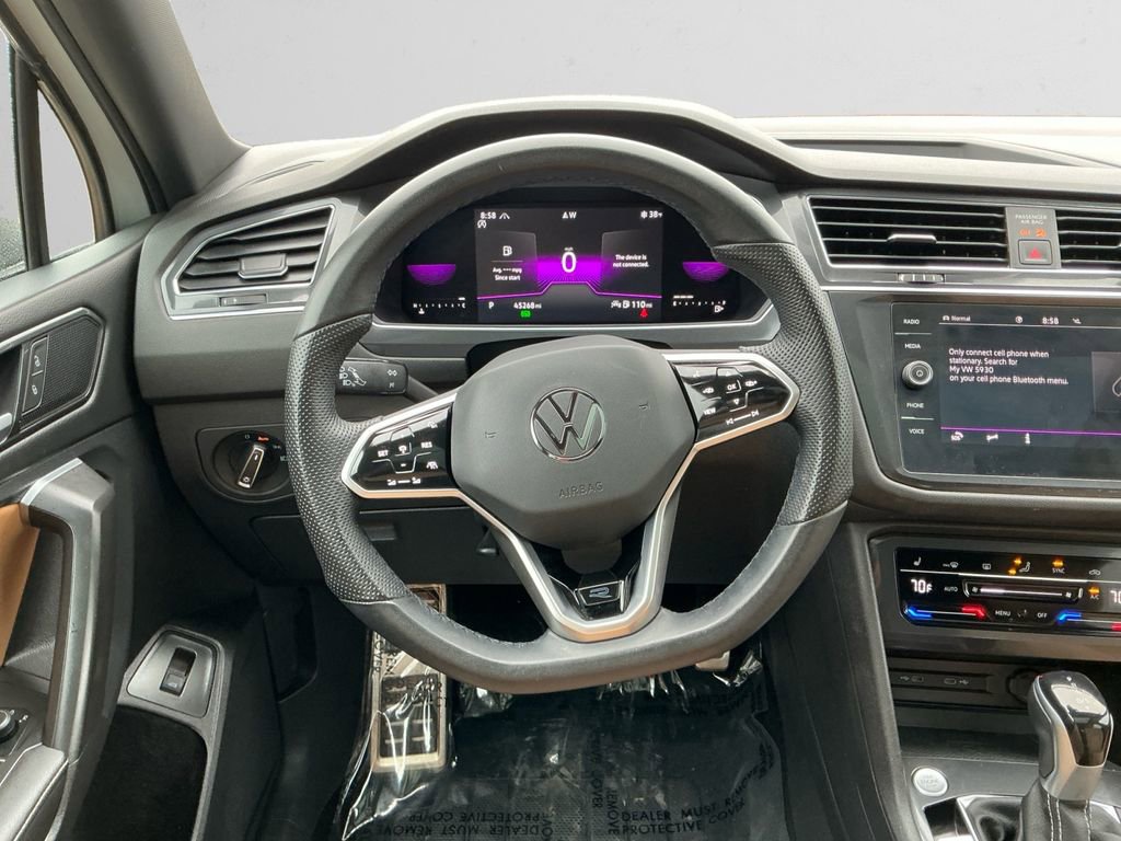 Used 2022 Volkswagen Tiguan SE R-Line AWD/4WD image 12