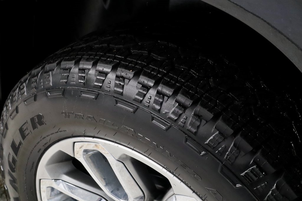 Used 2021 RAM 1500 Laramie w/ Sport Appearance Package image 19