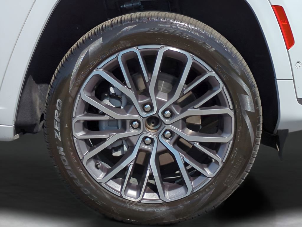 Used 2023 Jeep Grand Cherokee L Summit image 10